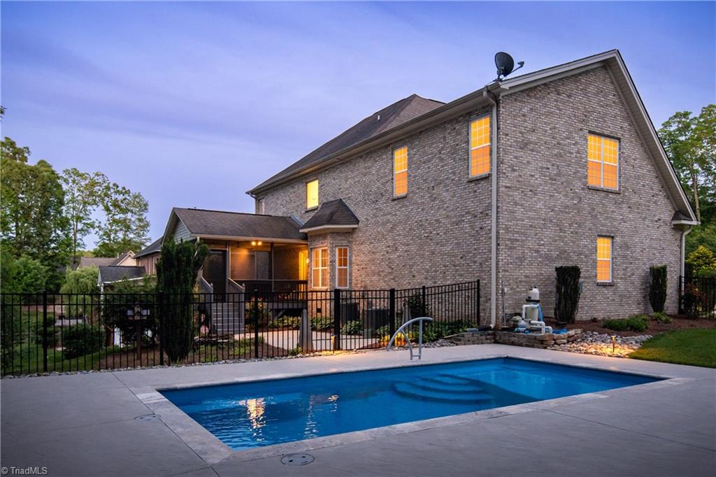 main property photo 4