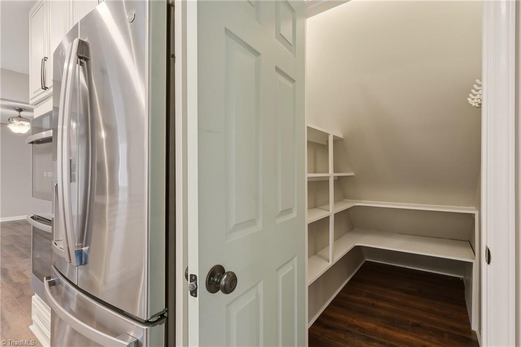 property viewer photo 10