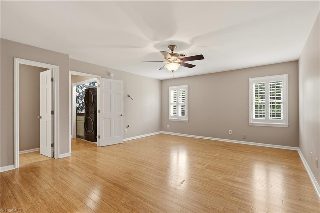 property viewer photo 13