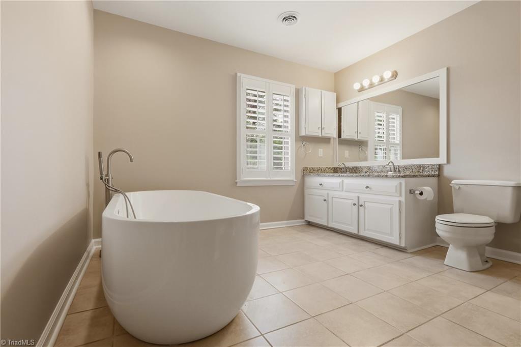 property viewer photo 15