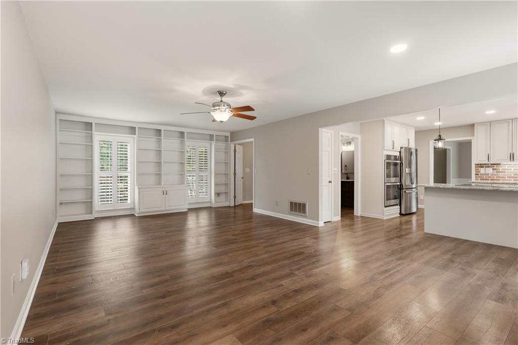 property viewer photo 6