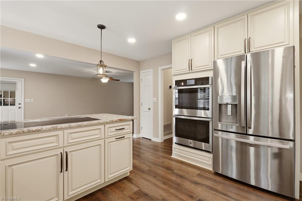 property viewer photo 9