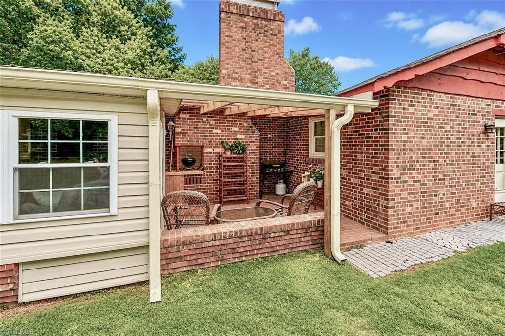main property photo 41