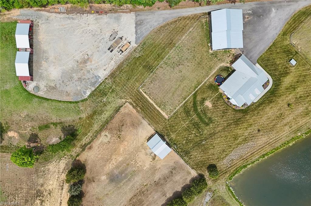 main property photo 47