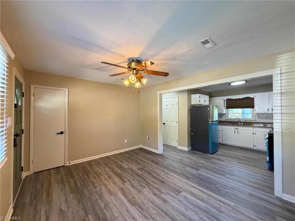 property viewer photo 4