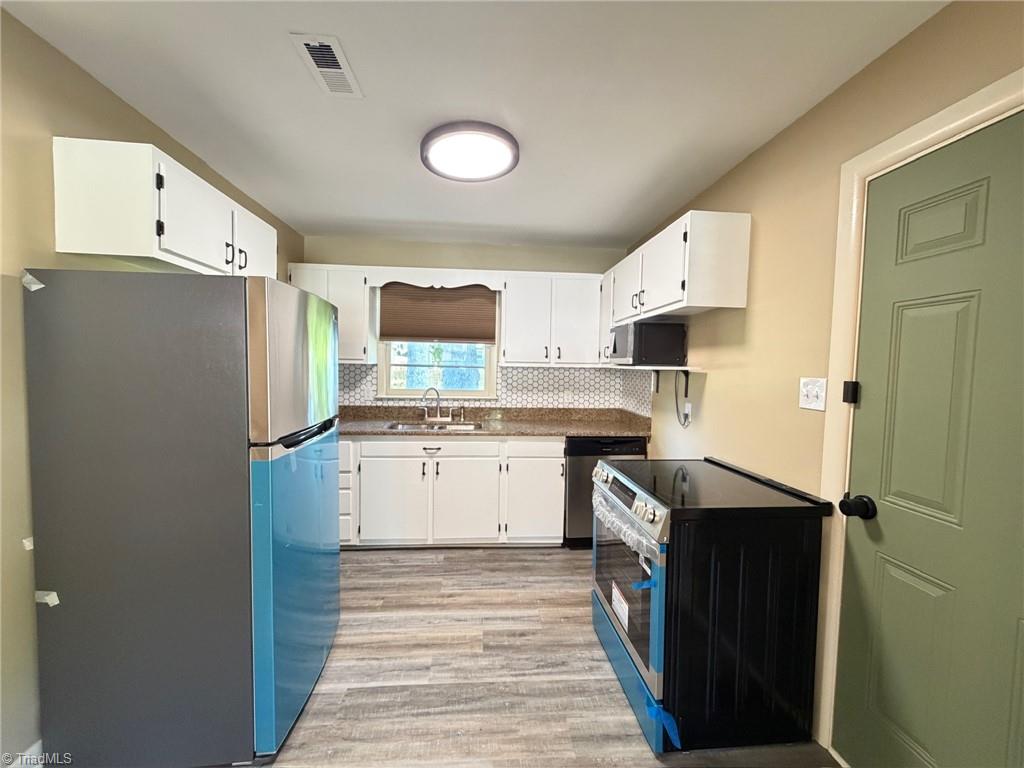 property viewer photo 7
