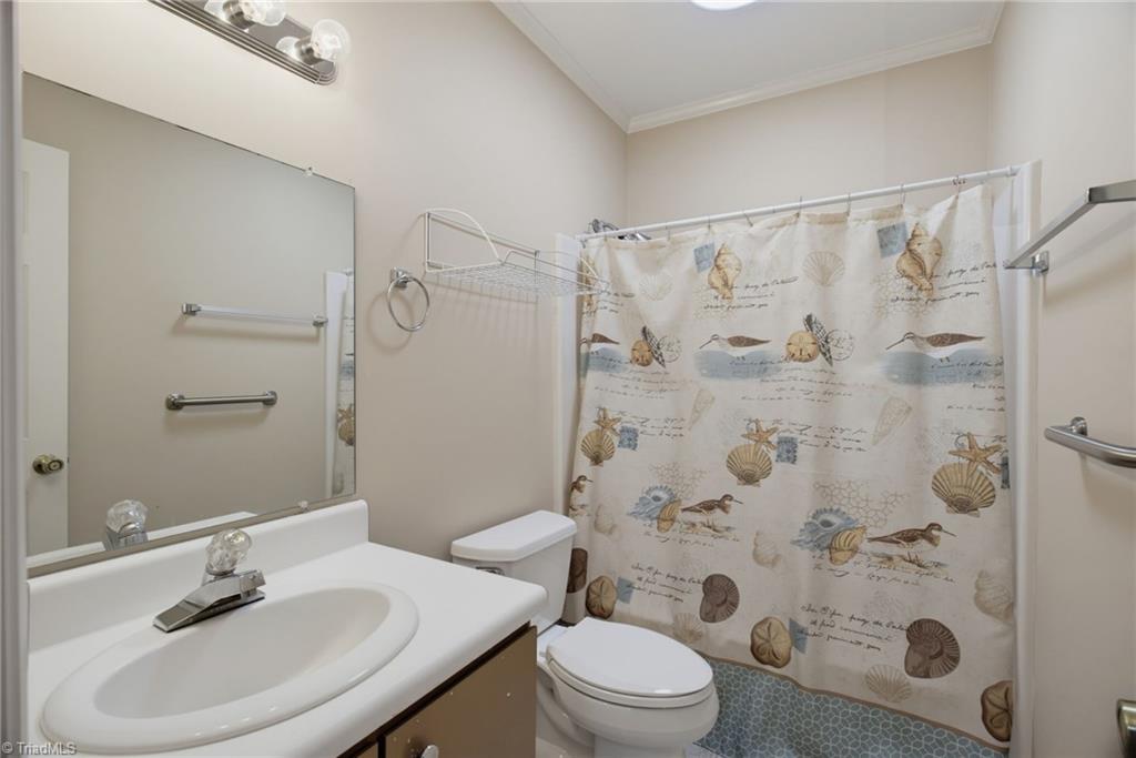 main property photo 20
