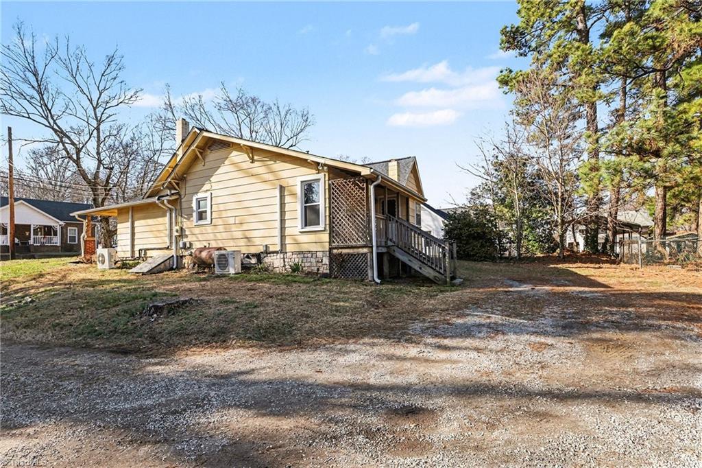 main property photo 34