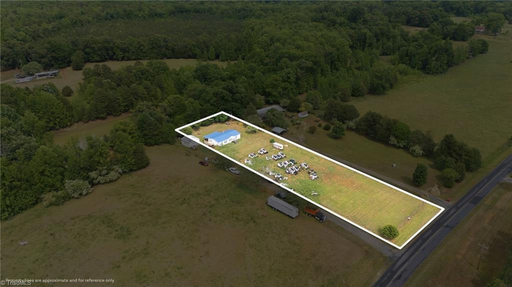 main property photo 32