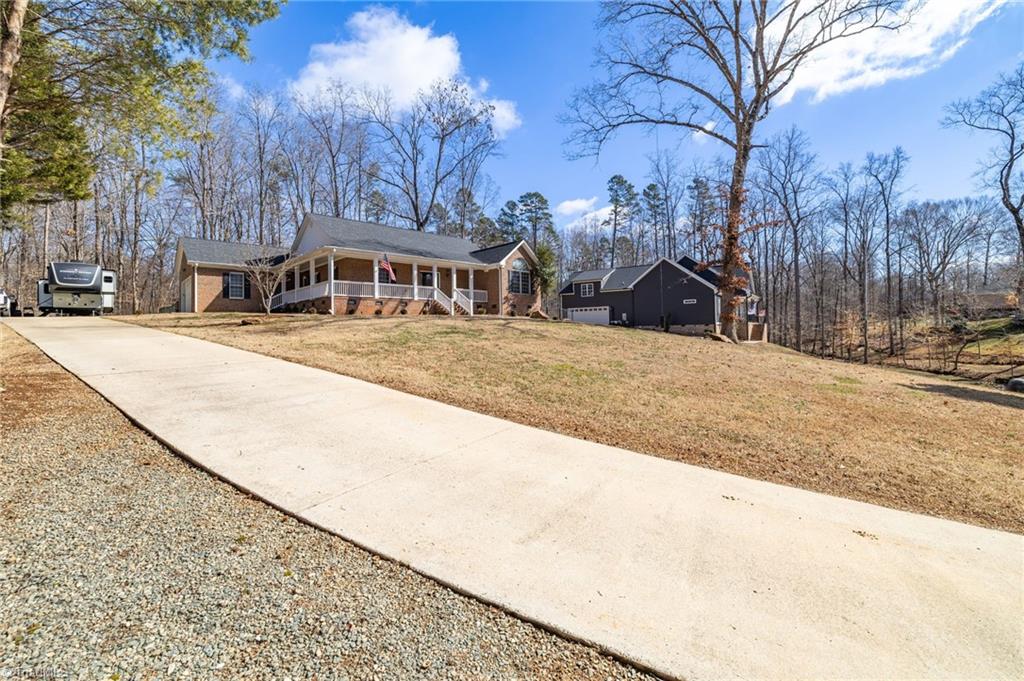 main property photo 2