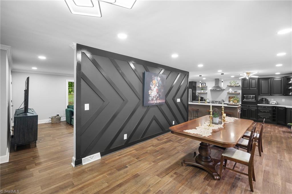 property viewer photo 16