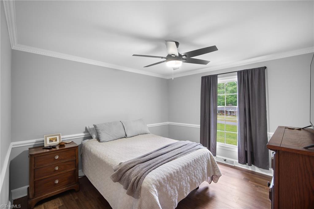 property viewer photo 25