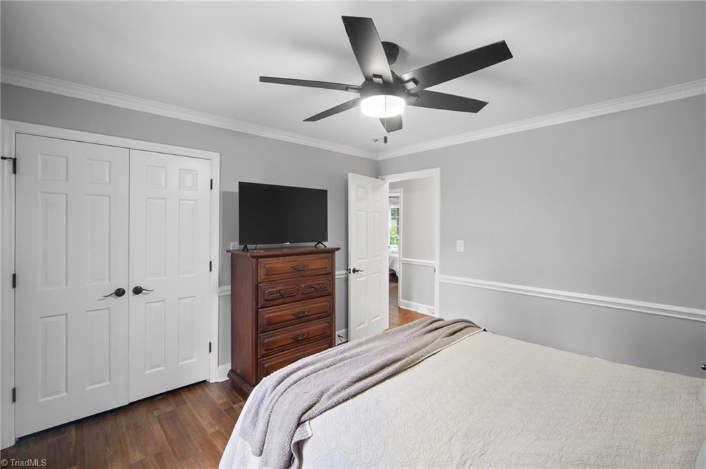 property viewer photo 26