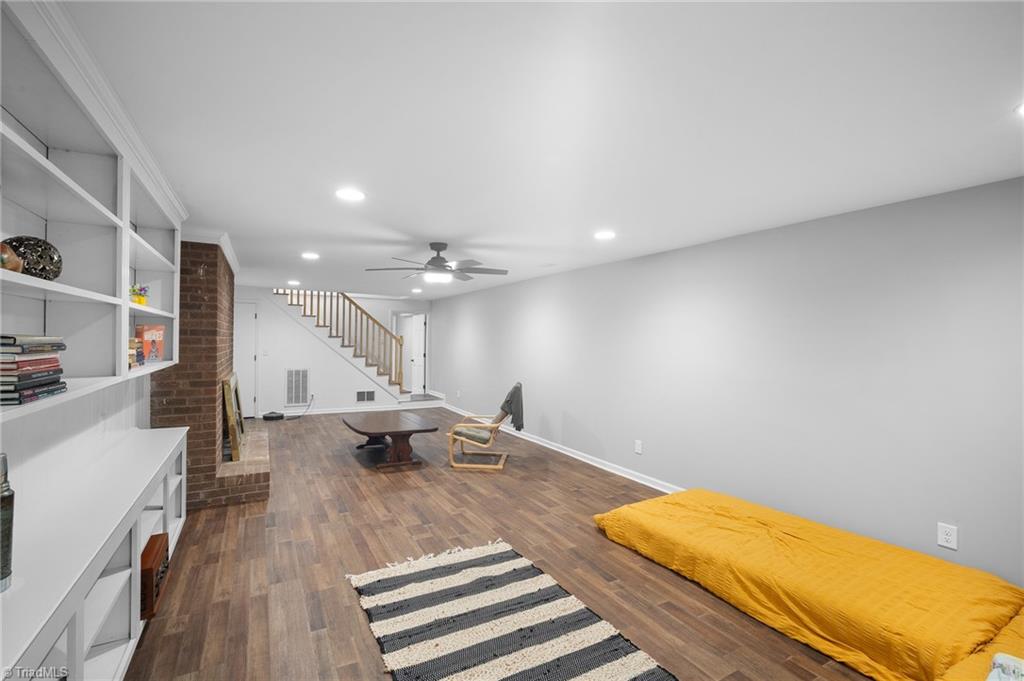 property viewer photo 32
