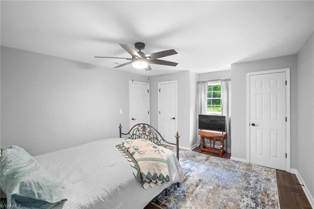 property viewer photo 35