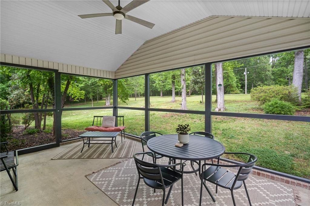 property viewer photo 41