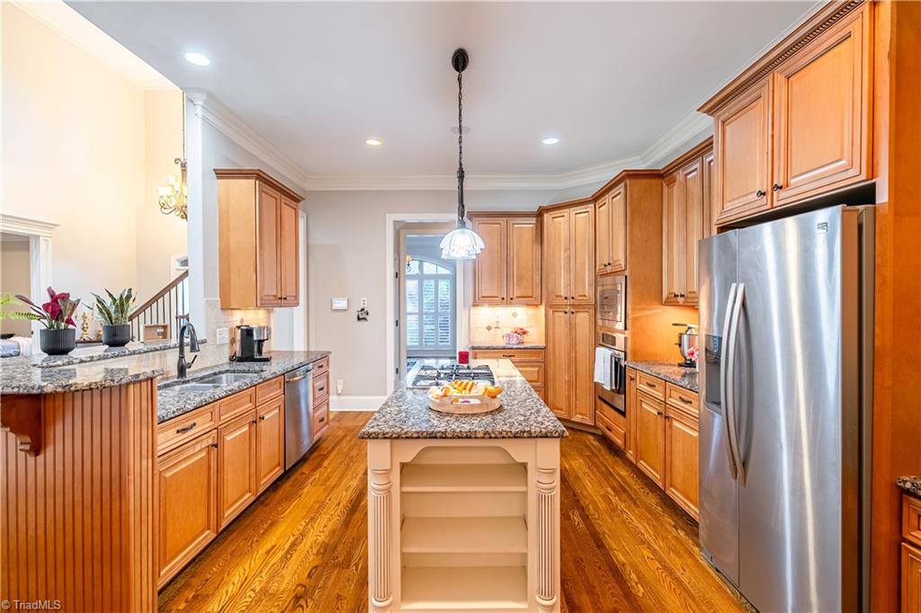 main property photo 22