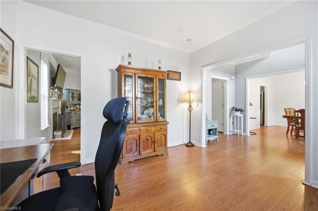 property viewer photo 2