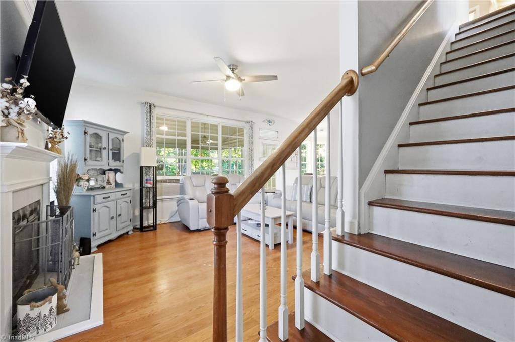 property viewer photo 25