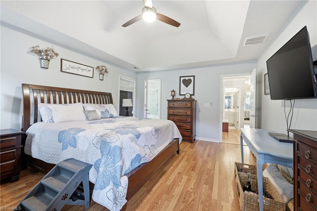 property viewer photo 27