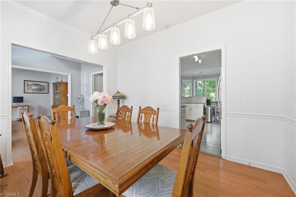 property viewer photo 3