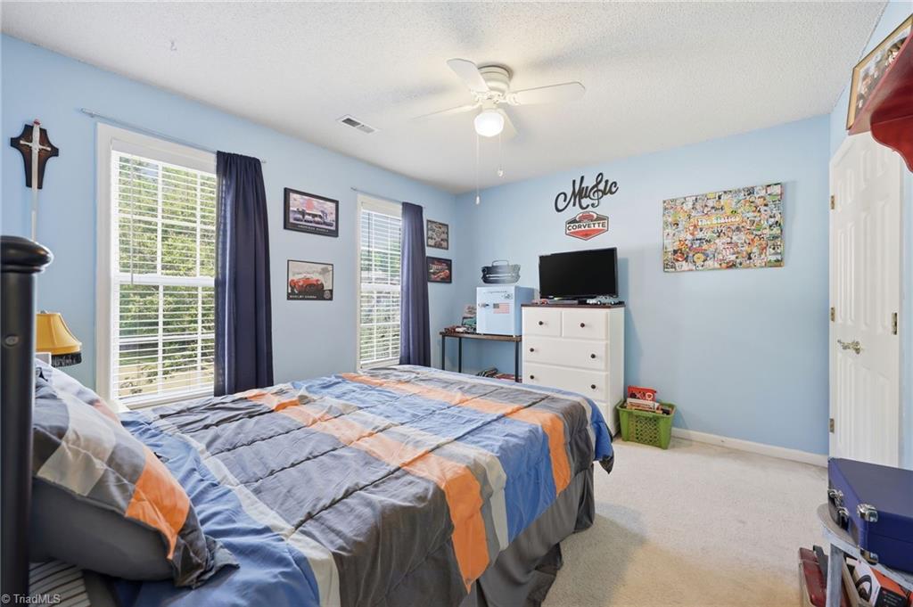 property viewer photo 30