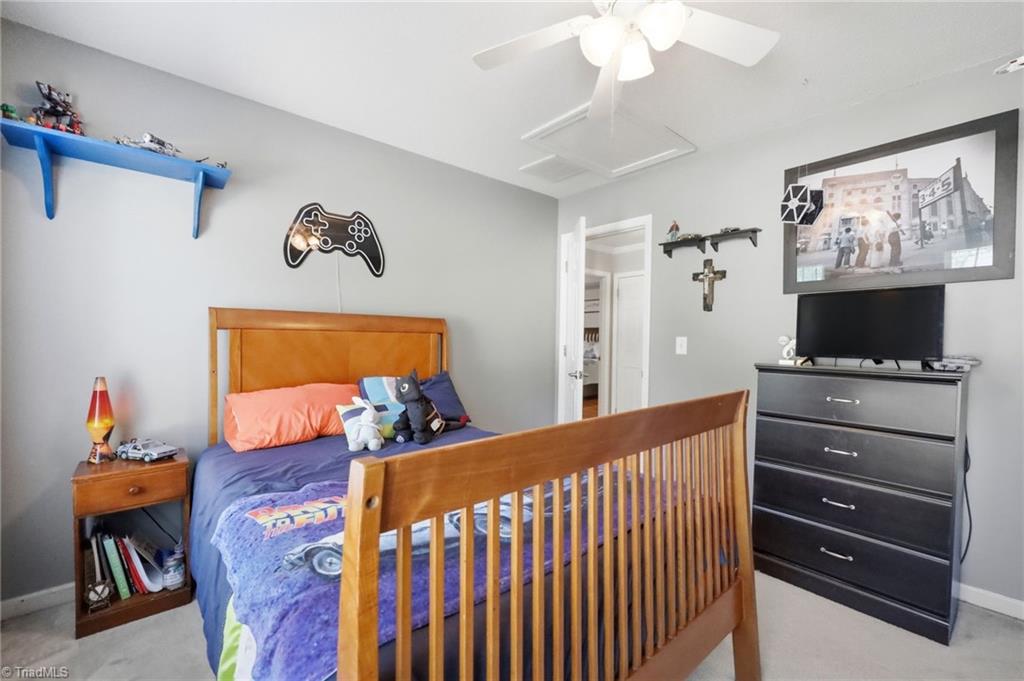 property viewer photo 33