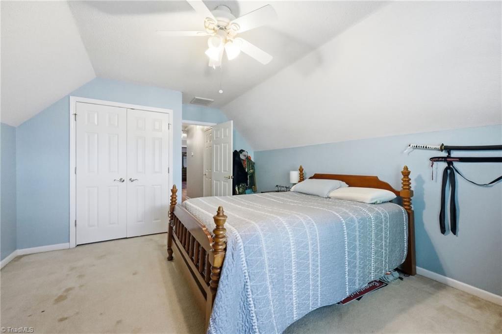 property viewer photo 36
