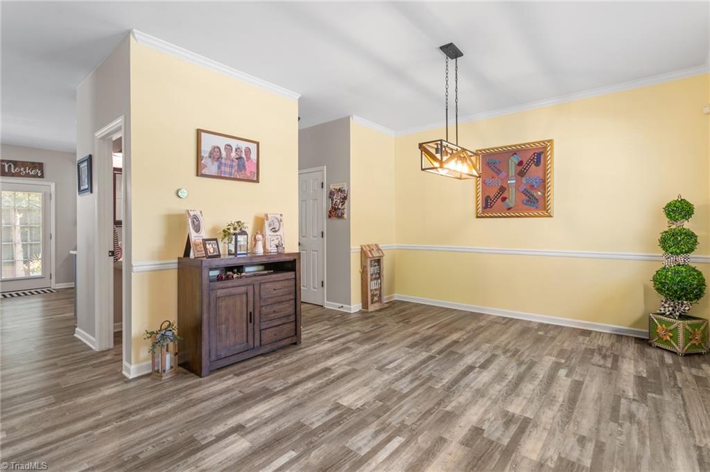 property viewer photo 12
