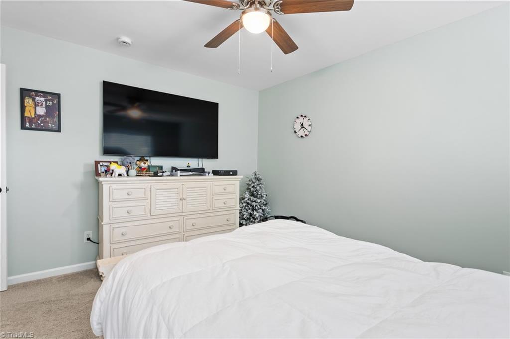 property viewer photo 24