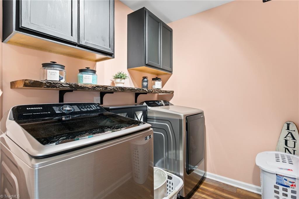 property viewer photo 25