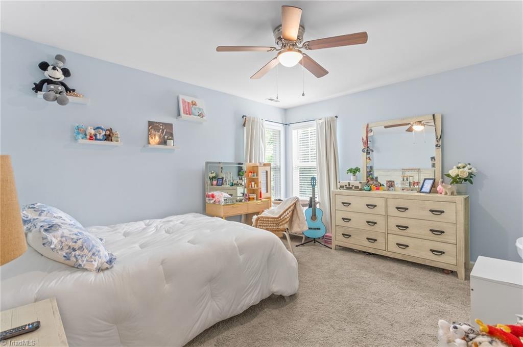 property viewer photo 26