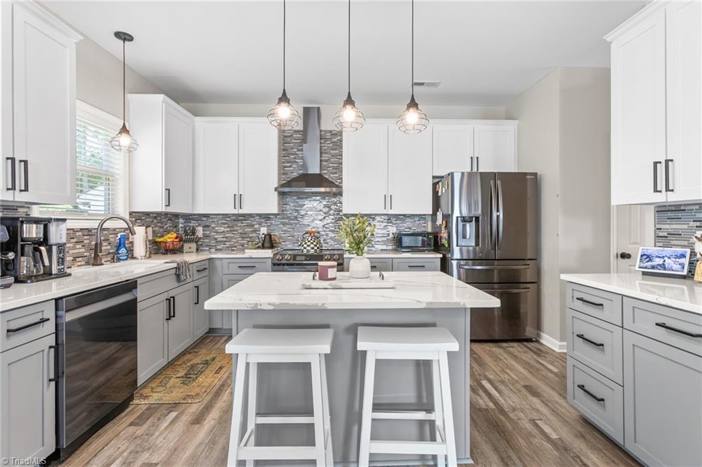 property viewer photo 7