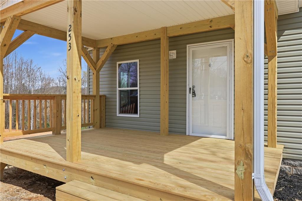 main property photo 8