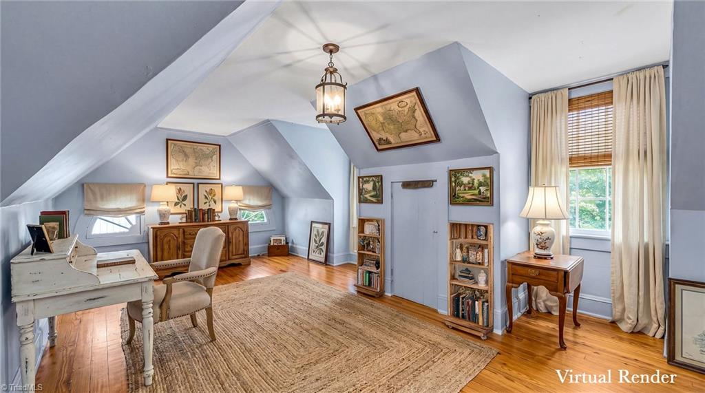 main property photo 32