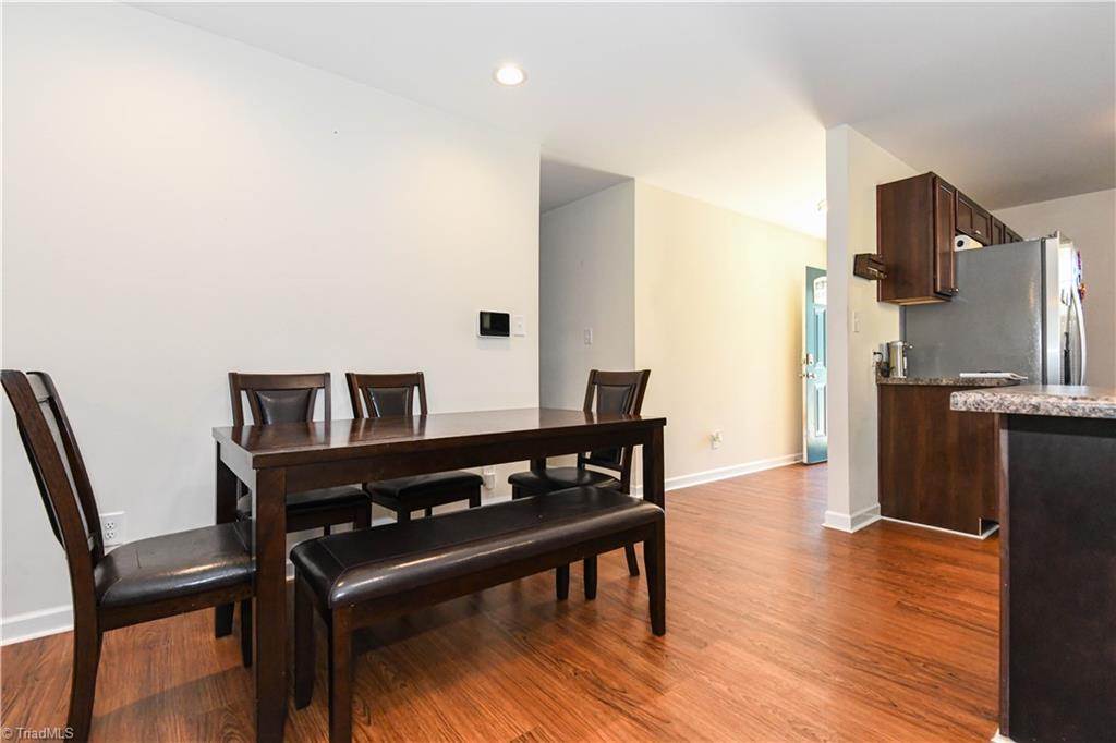 property viewer photo 12