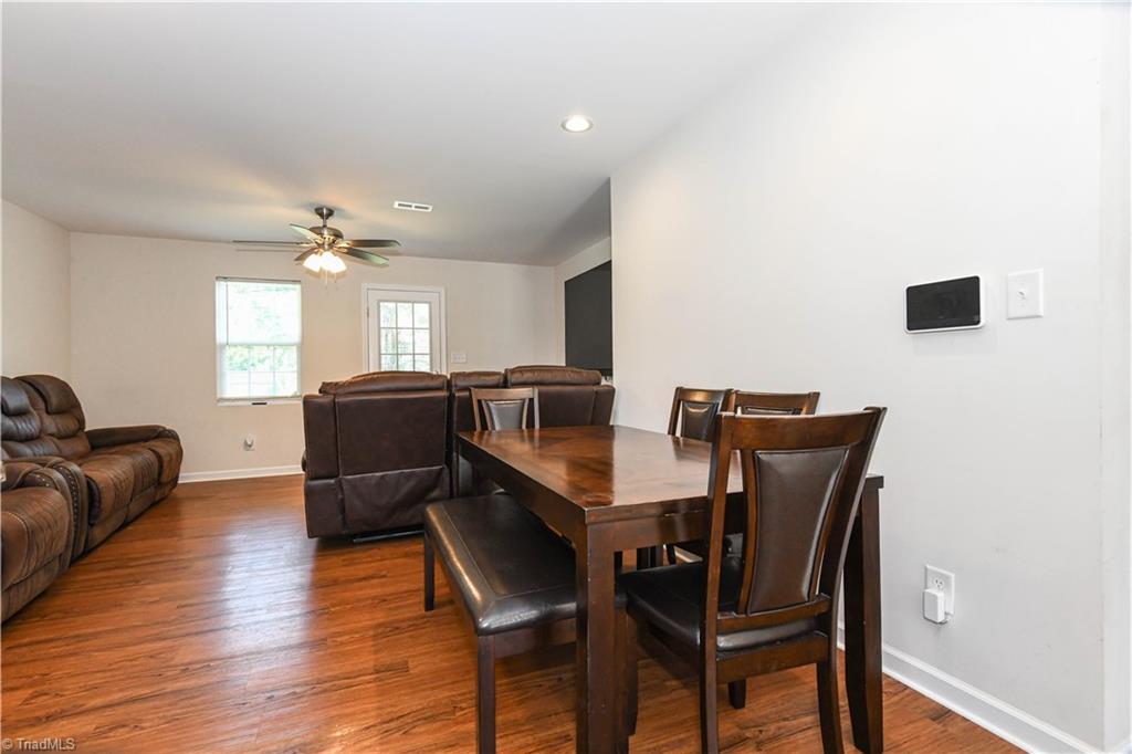 property viewer photo 13