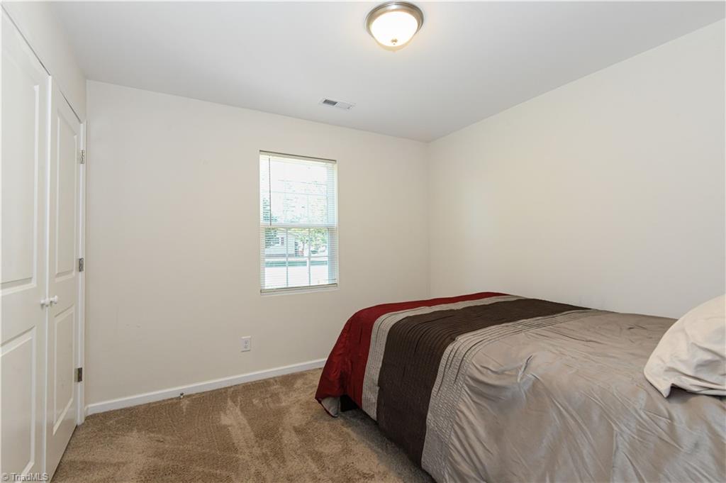 property viewer photo 16
