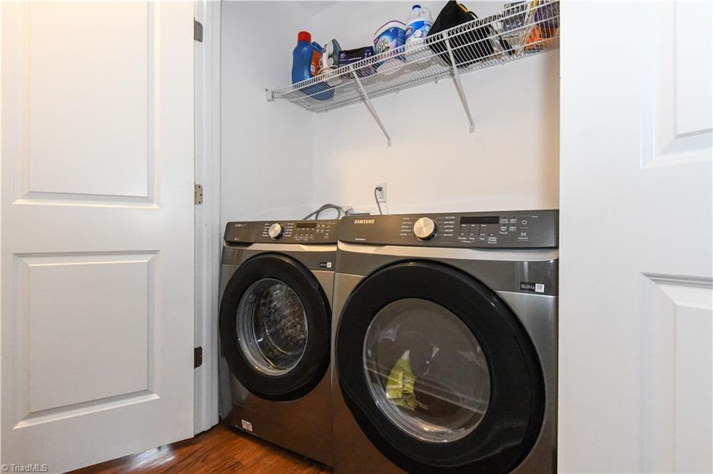 property viewer photo 20