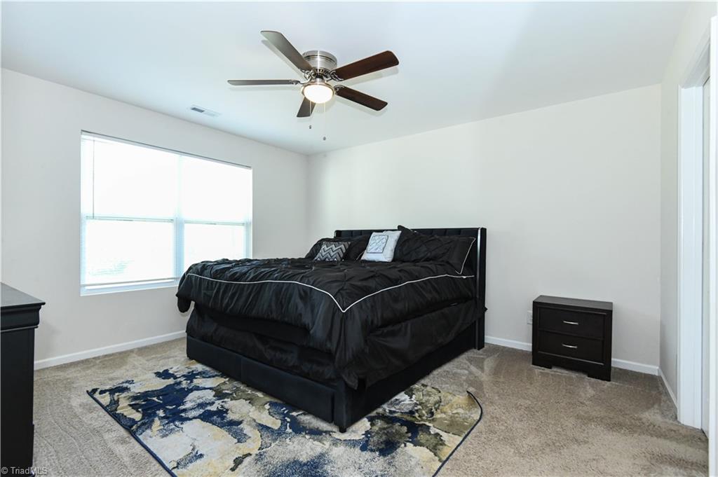 property viewer photo 23