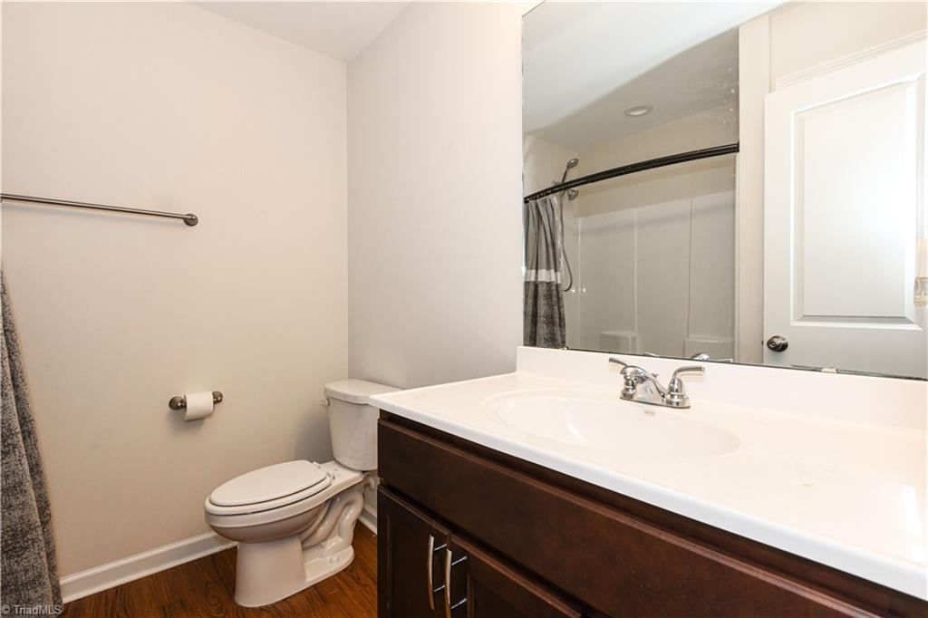 property viewer photo 25
