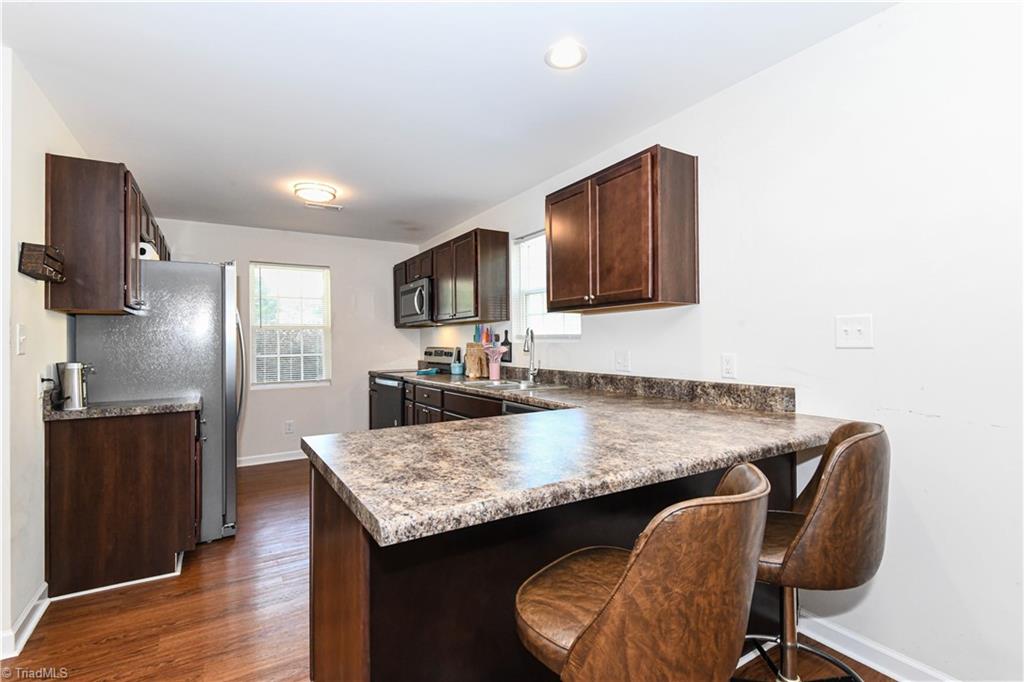 property viewer photo 6