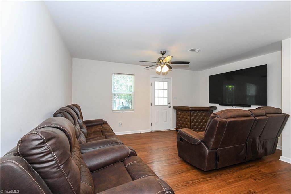 property viewer photo 9
