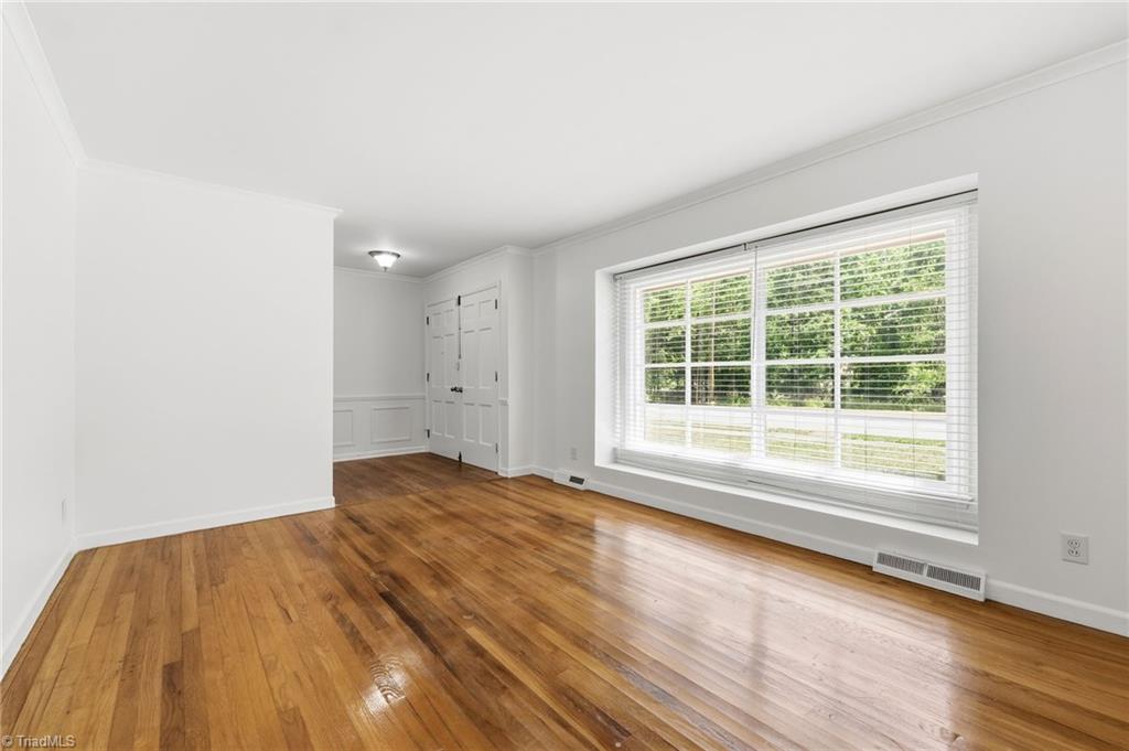property viewer photo 10