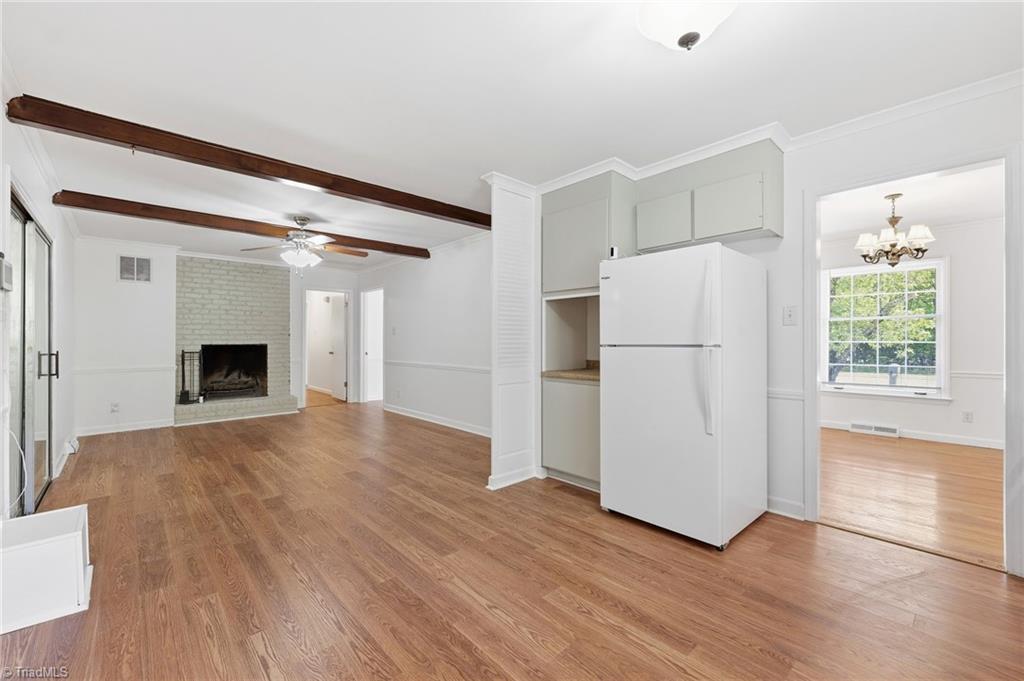 property viewer photo 15