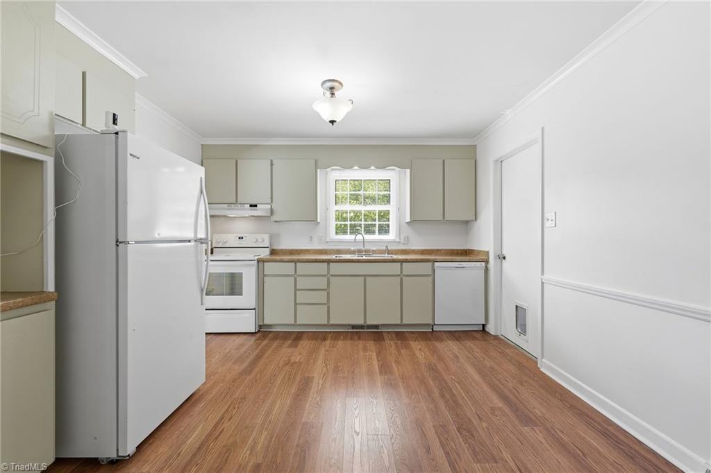 property viewer photo 17