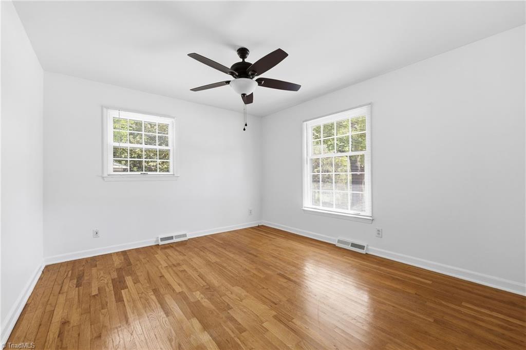 property viewer photo 33