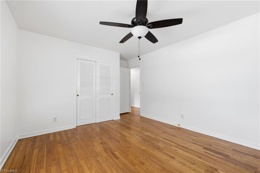 property viewer photo 35