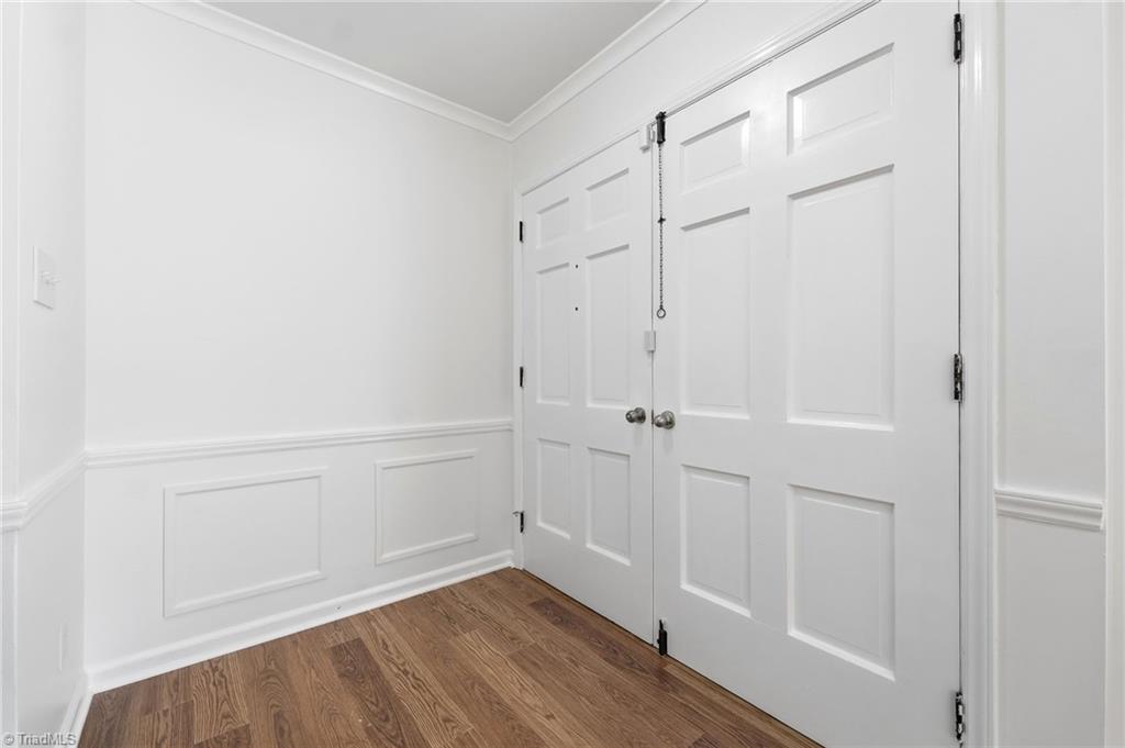 property viewer photo 6