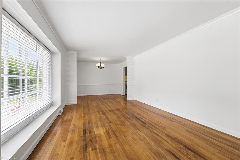 property viewer photo 7